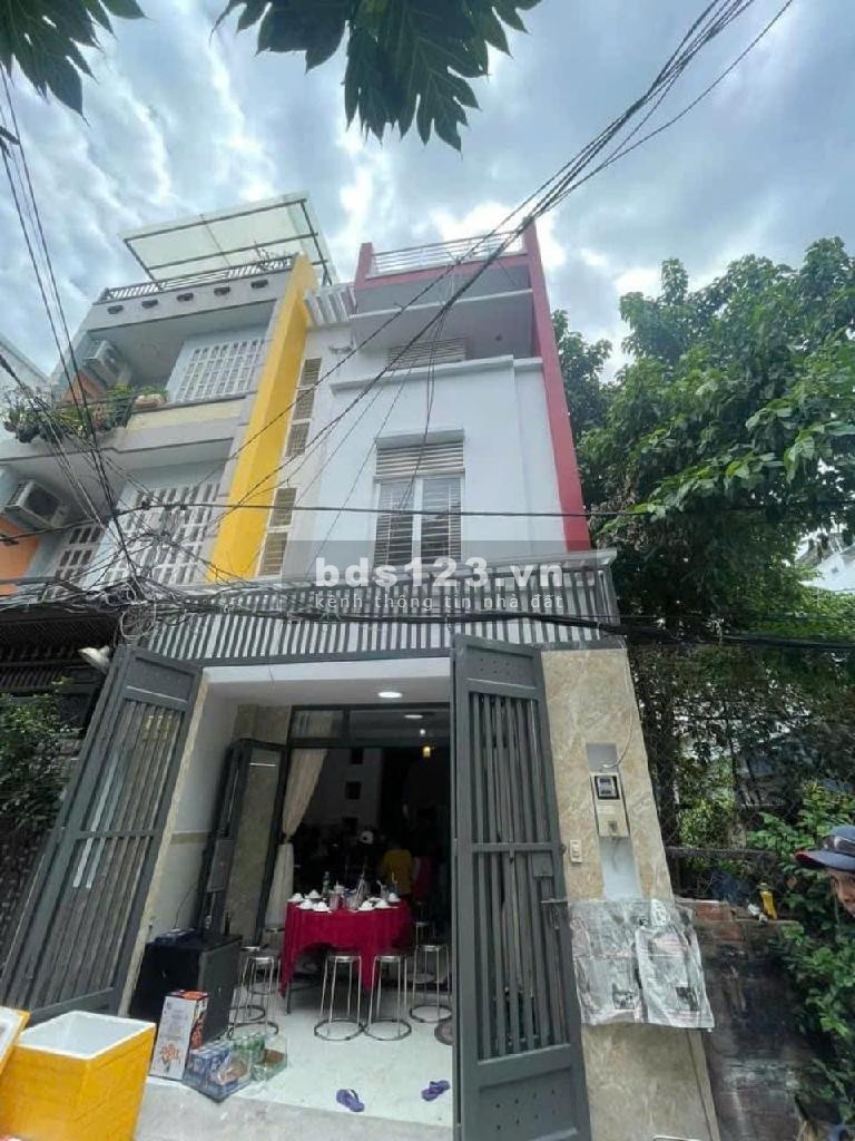 Nhà bán hẻm xe hơi tránh nhau, khu trung tâm Q7, 53 m2, 4 tầng, 9.x tỷ.
