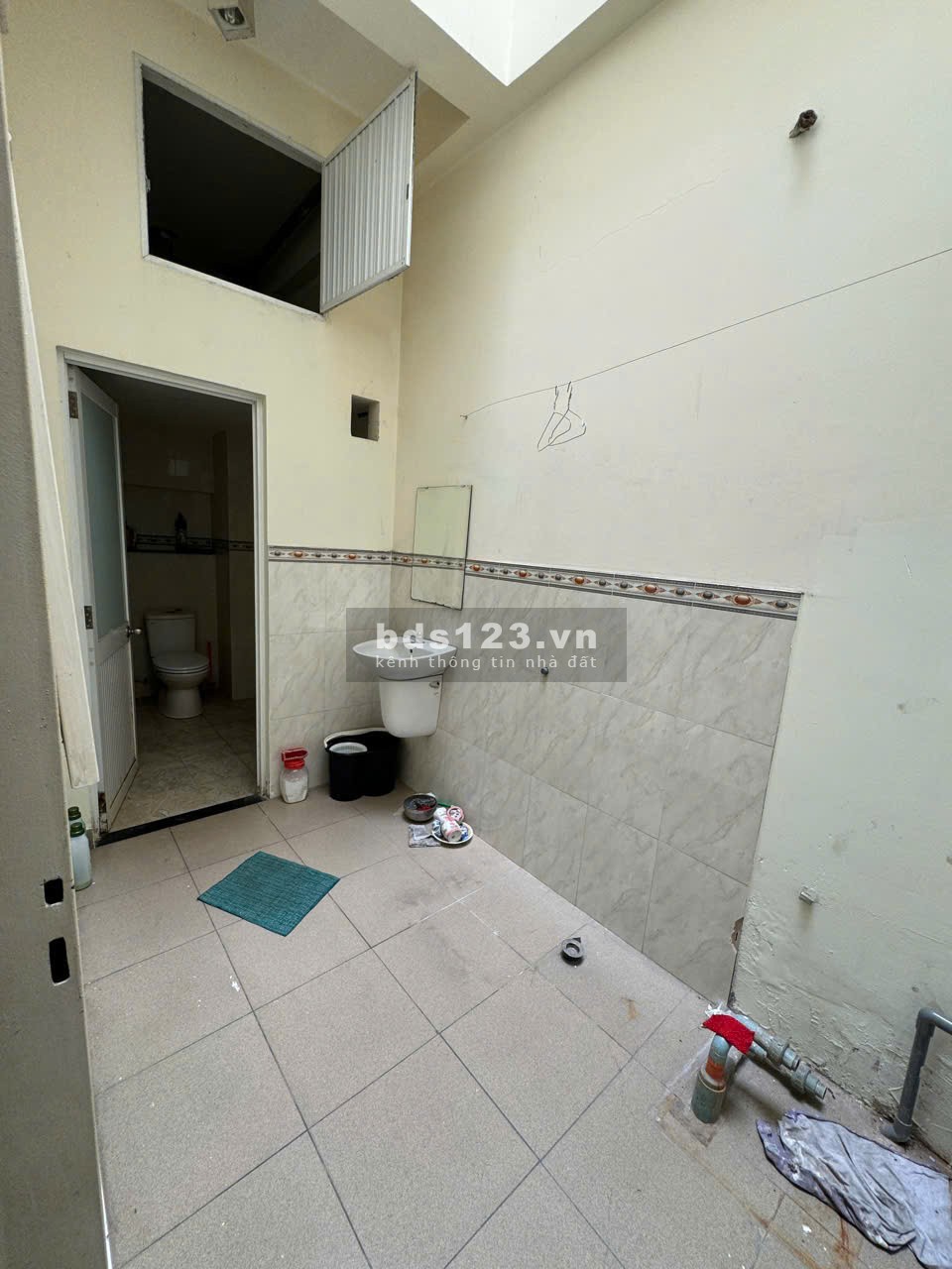 Cho thuê nhà 1 trệt 1 lầu hẻm xe hơi số 25/5 đường 26-3 P. BHH Bình Tân