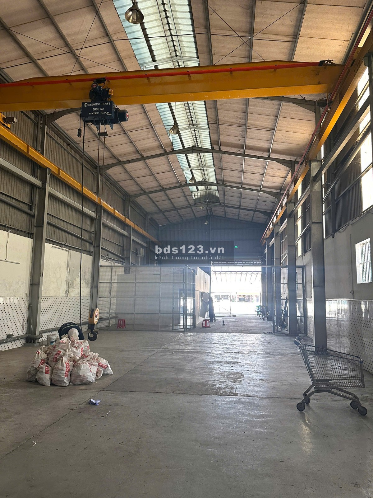 Cho thuê kho xưởng 530m2 (11.5x46) trần cao, gác 50m2 - MT cont 24/24