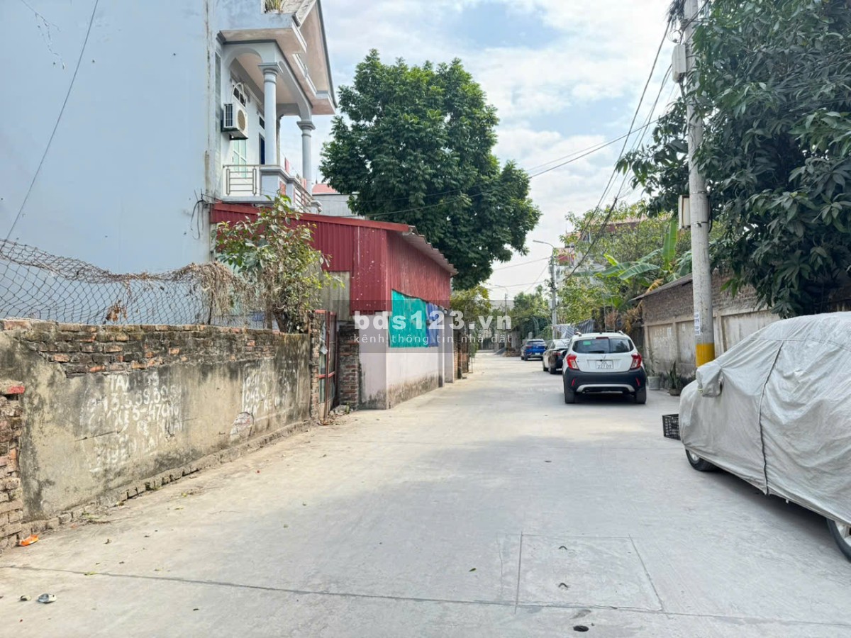 Bán đất tổ 11, TT Quang Minh, Mê Linh, HN. Gần KCN Quang Minh. DT 120m, giá 4,8 tỷ.