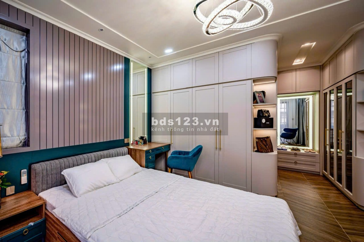 Biệt thự mini đường TRẦN BÌNH TRỌNG Q5, ngang 7.5m, Cn 65m2, 4 tầng, nhà mới keng