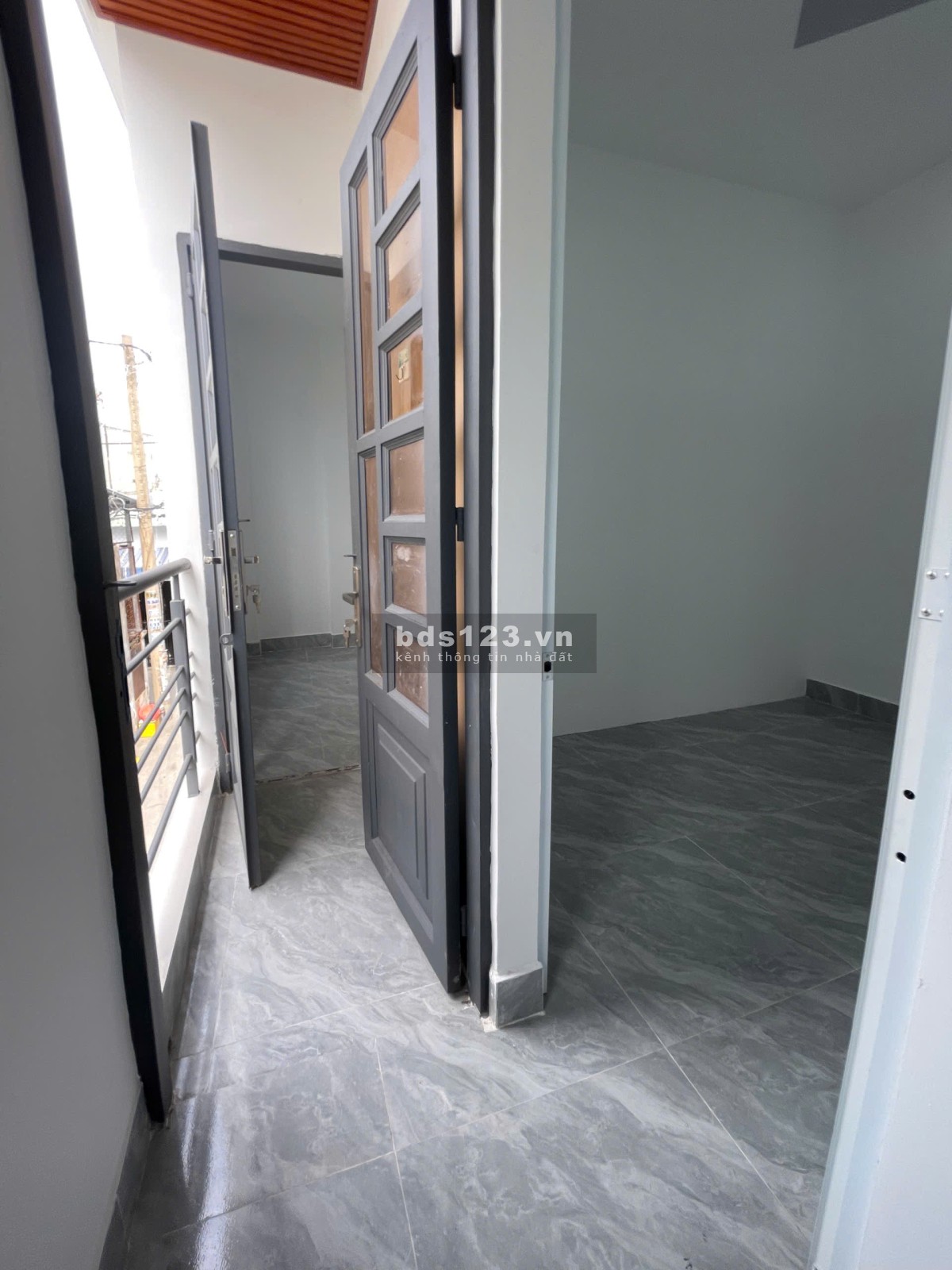 Bán nhà Quận 12 hẻm xe hơi giá 1,36 tỷ