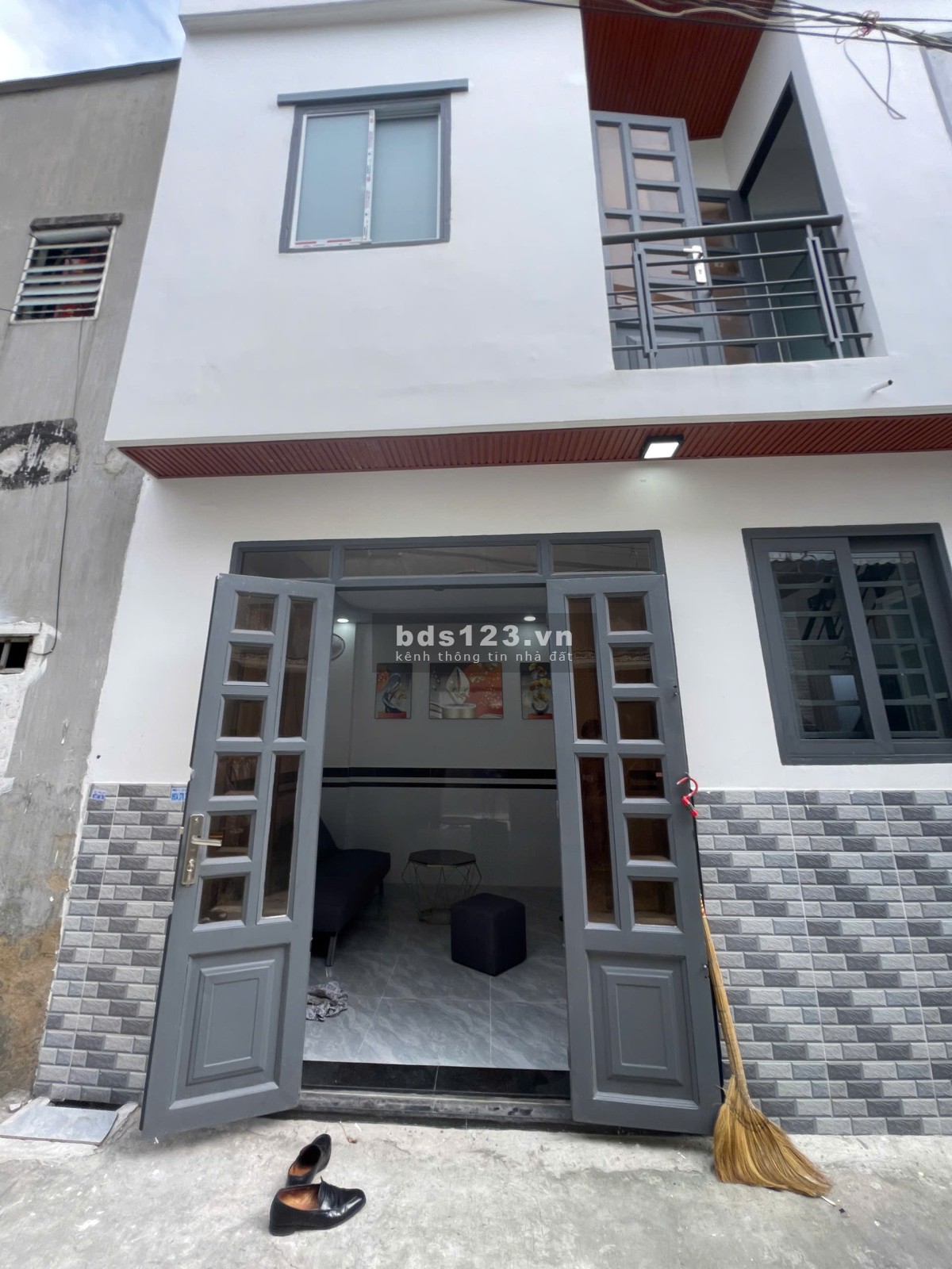 Bán nhà Quận 12 hẻm xe hơi giá 1,36 tỷ
