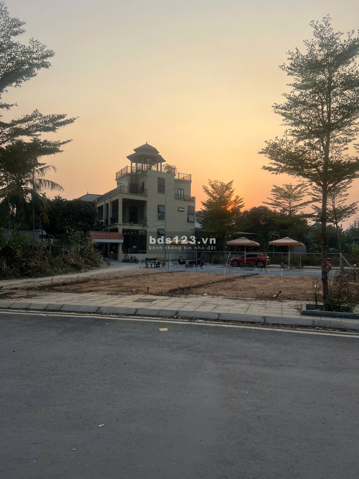 Hải Yến Bđs Chính chủ em bán 20 lô đất nền trung tâm Lương Sơn Hòa Bình