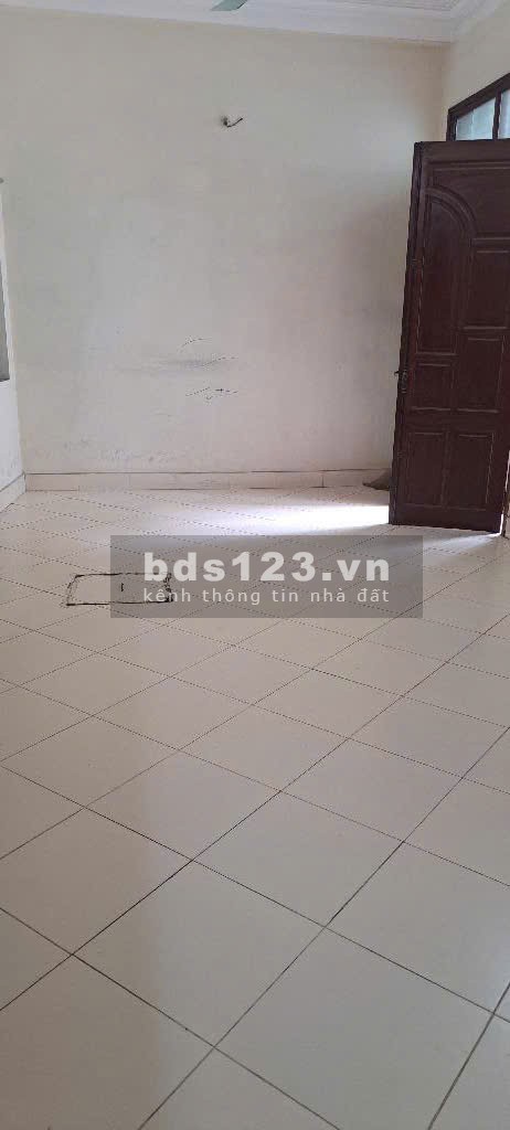 Bagac đỗ cửa, ngõ thông tứ phía, nhà dân xây chắc chắn, 2 mặt thoáng sáng