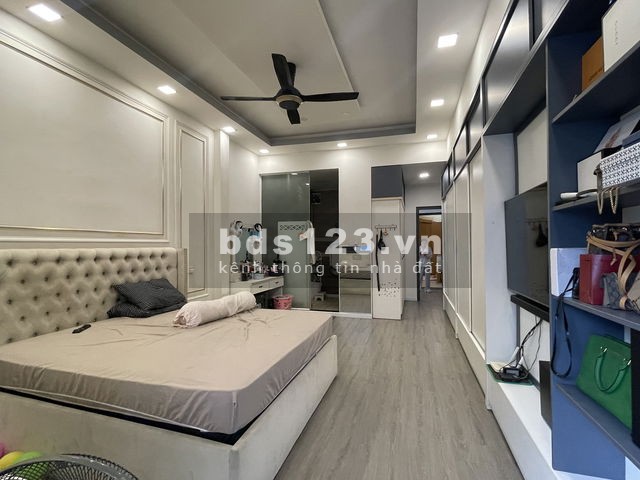 Nhà đẹp, giá cực sốc, DT(4,4m x 16m)~70m2, đường Âu Cơ, P. Phú Trung, Q. Tân Phú (nhỉnh 8 tỷ)
