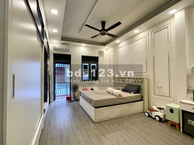 Nhà đẹp, giá cực sốc, DT(4,4m x 16m)~70m2, đường Âu Cơ, P. Phú Trung, Q. Tân Phú (nhỉnh 8 tỷ)
