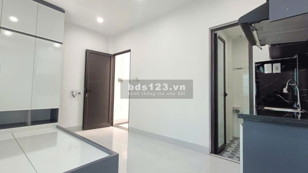 Bán CCMN ngõ 77 Bùi Xương Trạch 45M² 10 phòng khép kín giá 10.5 tỷ