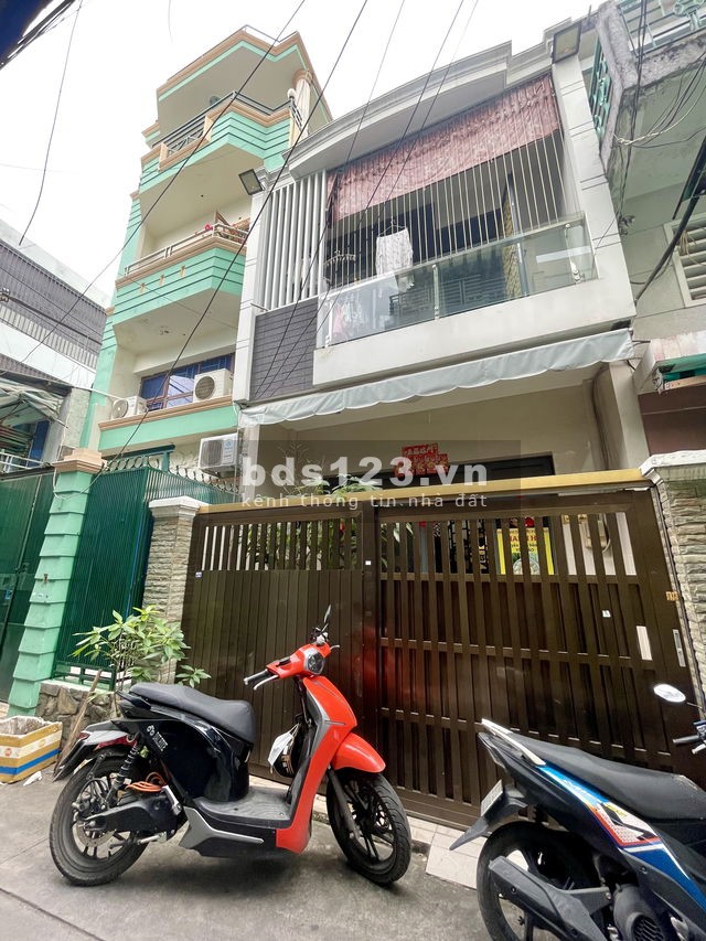 Nhà đẹp, giá cực sốc, DT(4,4m x 16m)~70m2, đường Âu Cơ, P. Phú Trung, Q. Tân Phú (nhỉnh 8 tỷ)