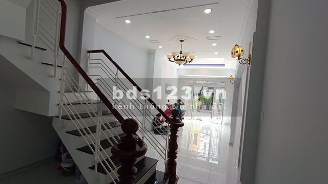 Bán nhà mặt tiền DT (4m x 20m) ~80m2, P. Tân Thành, Q. Tân Phú ( 13 tỷ)