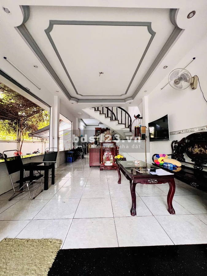 Nhà bán DT(4m x 13,5m) ~50m2, đường Diệp Minh Châu, Q. Tân Phú (8,9 tỷ)