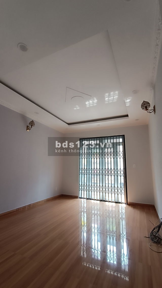 Bán nhà mặt tiền DT (4m x 20m) ~80m2, P. Tân Thành, Q. Tân Phú ( 13 tỷ)