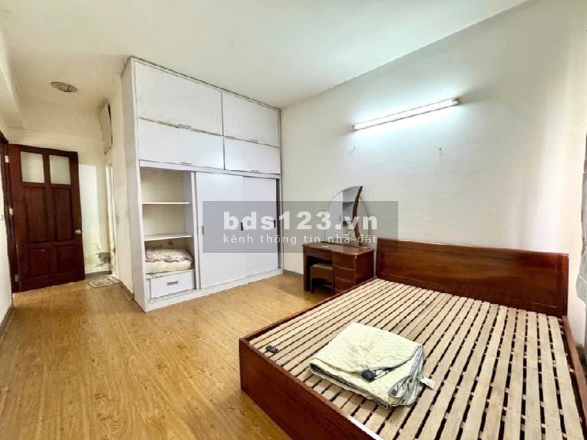 Bán gấp căn hộ chung cư 310 Minh Khai - DT 100 m2 x 3 PN x giá tốt!