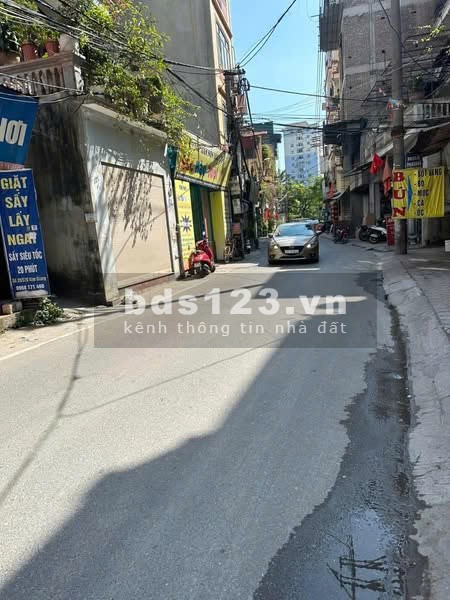 Kim Giang - lô góc - 50m x 5 tầng - MT 4.5m - Ô tô tránh - Vỉa hè rộng - Thông tứ tung - Kinh doanh