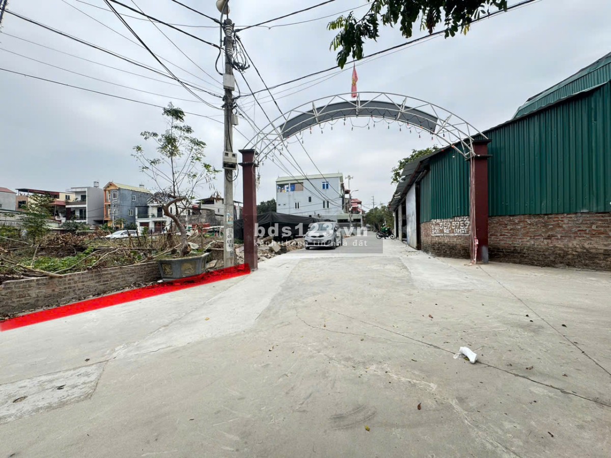 Bán lô đất mặt tiền kinh doanh - Tổ 11, Làng Gia Tân, TT Quang Minh, Mê Linh, HN