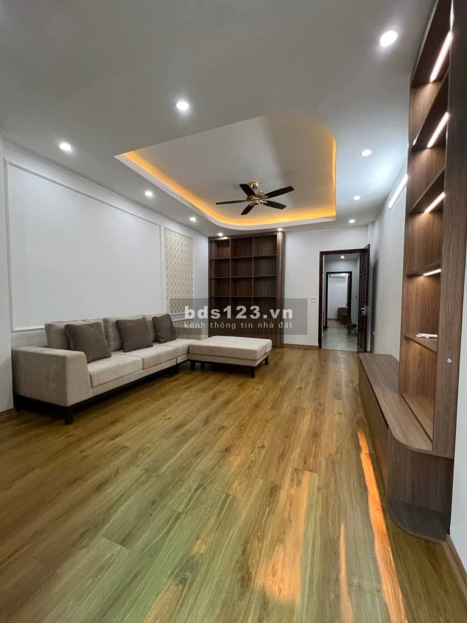 Bán biệt thự tại KĐT Văn Quán, 18 tỷ, 85 m2, 4PN, 4WC, 4 tầng, Hot!