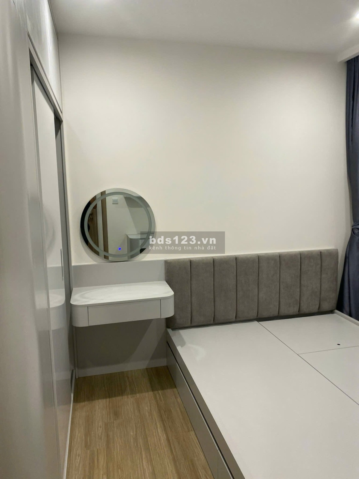 Cho thuê căn hộ 2 ngủ +, 64m2, đầy đủ nội thất, gần công viên, 11tr, 0888516777
