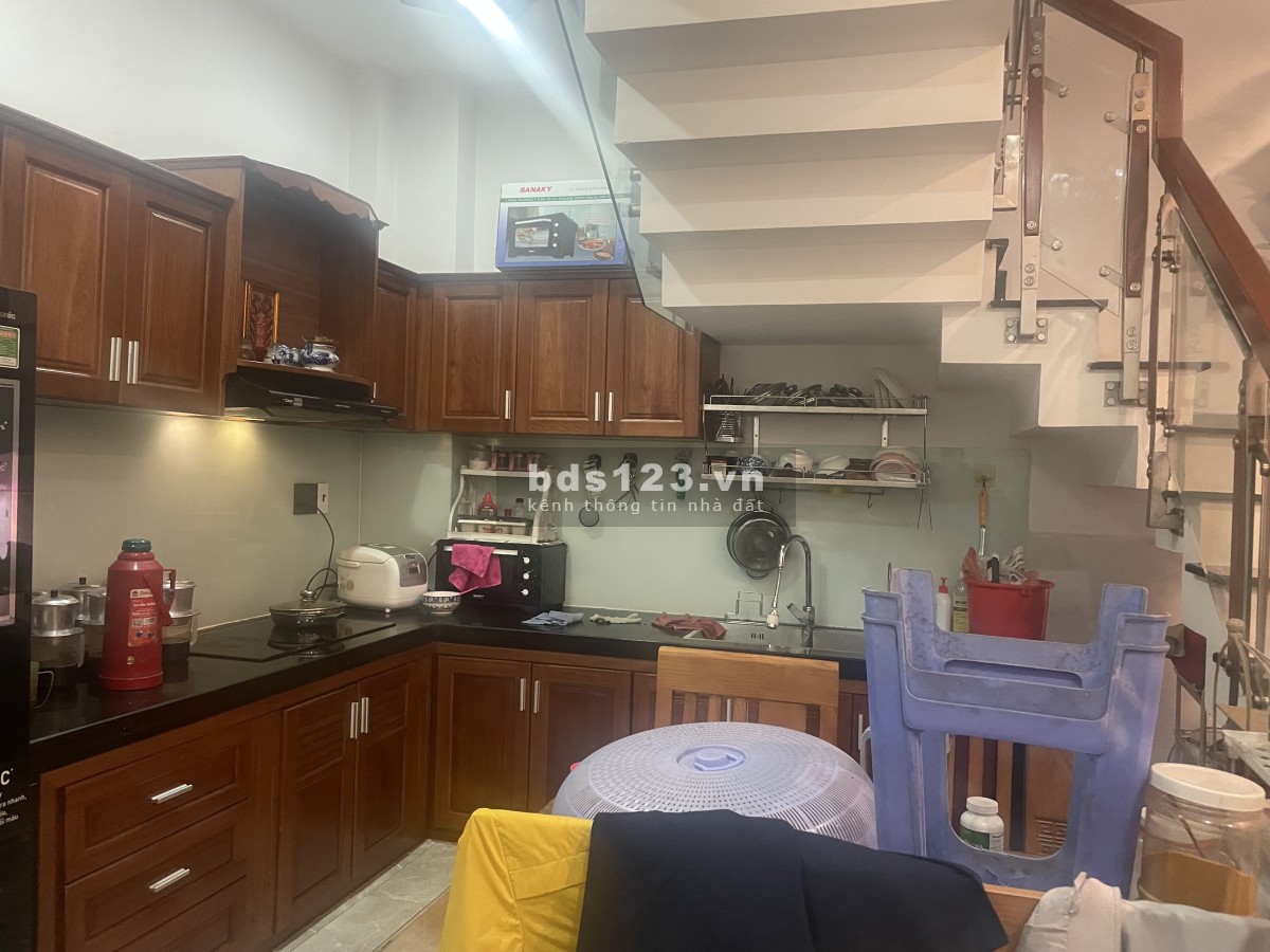 Bán nhà 2 tầng lô góc kiệt Mỹ Khê, 70m2 - 2 Pn, Sổ đỏ CC - Giá : 3,x Tỷ