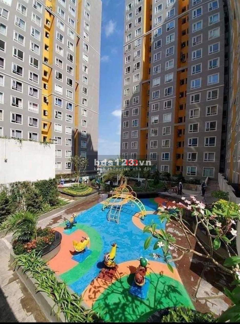 Cần tìm 1 người thuê 1 phòng căn góc, khu B, view đẹp ở CC The CBD Quận 2 - Giá 3.900k (ưu tiên nam)