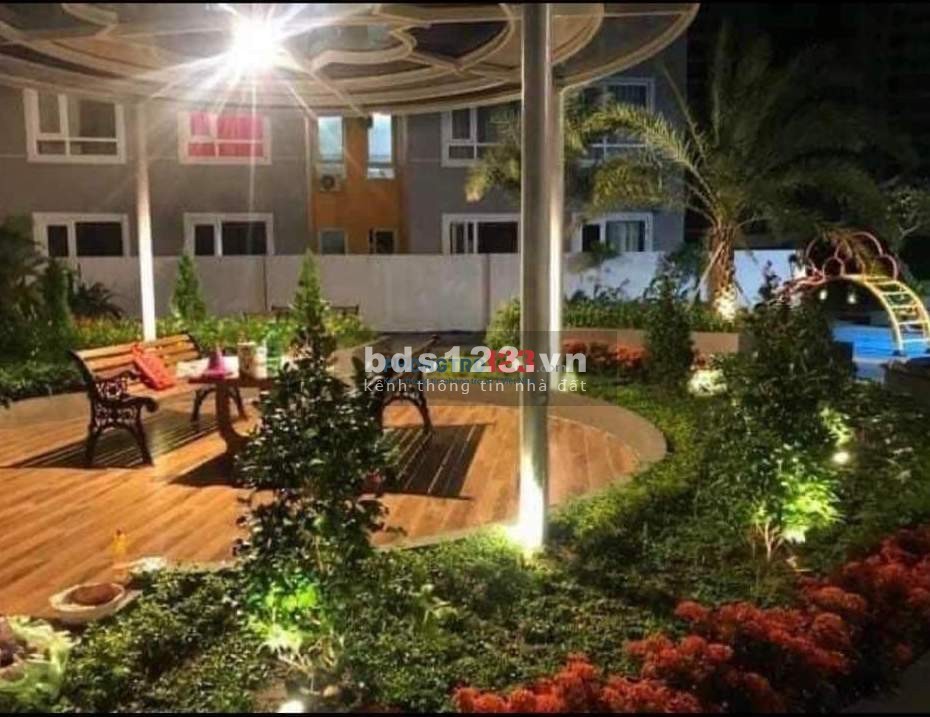 Cần tìm 1 người thuê 1 phòng căn góc, khu B, view đẹp ở CC The CBD Quận 2 - Giá 3.900k (ưu tiên nam)