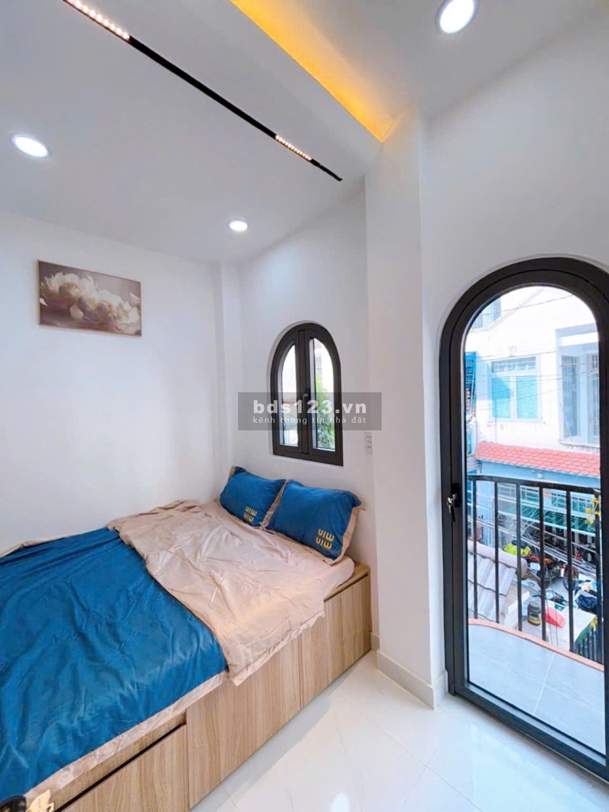 Mới 100% - 2 Tầng - Hẻm 3M - TT Phú Nhuận - 3 tỷ 8 TL