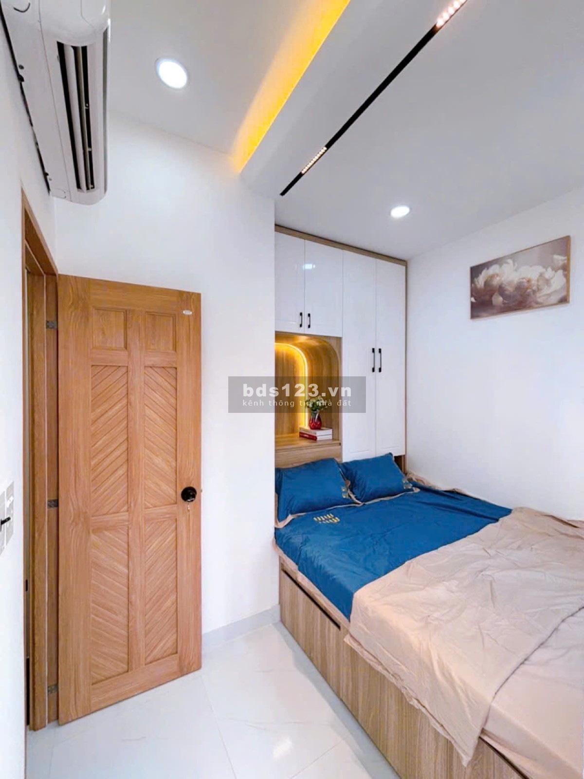 Mới 100% - 2 Tầng - Hẻm 3M - TT Phú Nhuận - 3 tỷ 8 TL