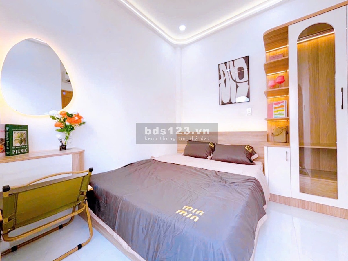 Mới 100% - 2 Tầng - Hẻm 3M - TT Phú Nhuận - 3 tỷ 8 TL