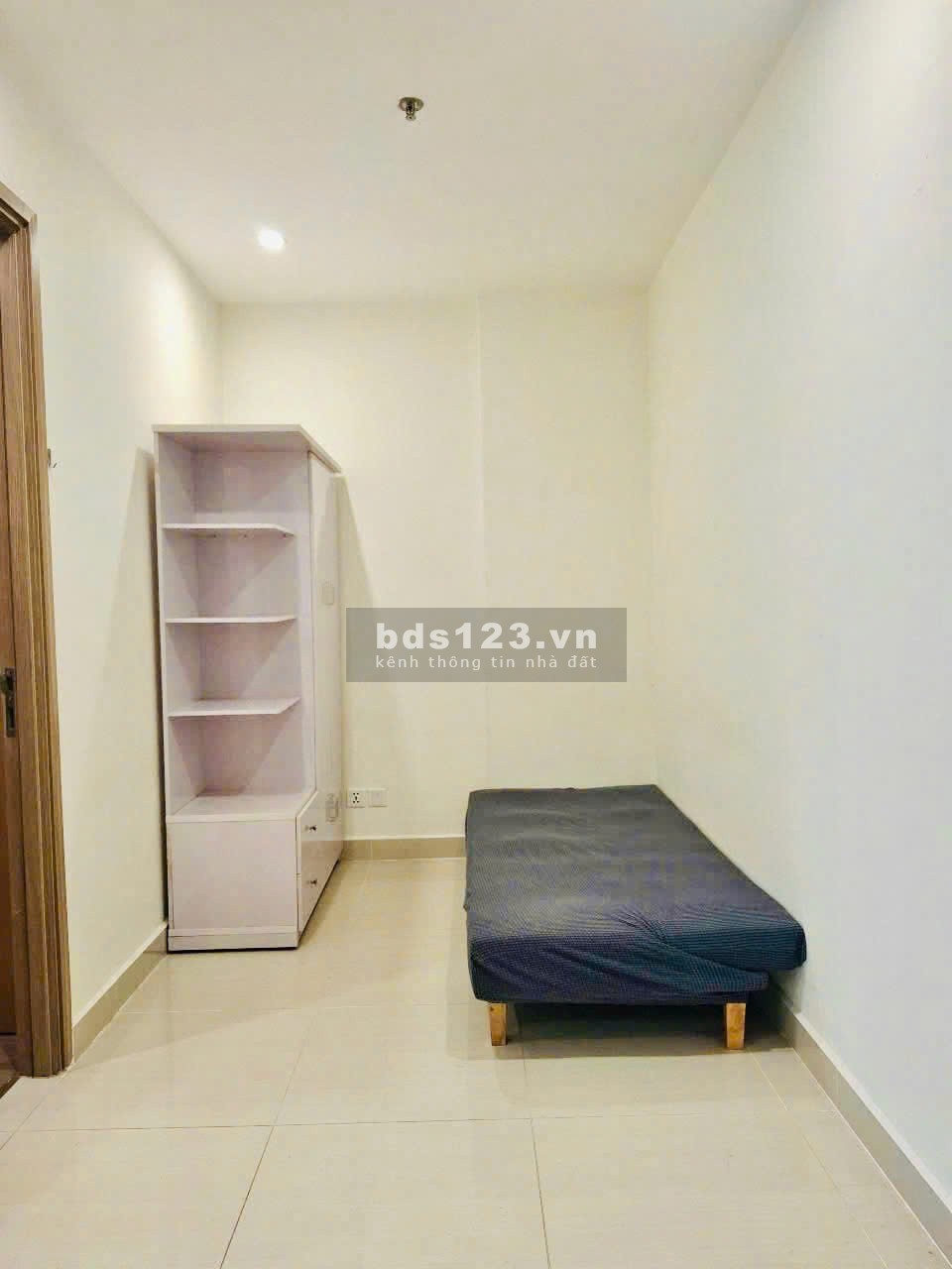 Bán căn 1 ngủ +, 43m2, view bể bơi, full đồ, 2.8 tỷ, 0888516777