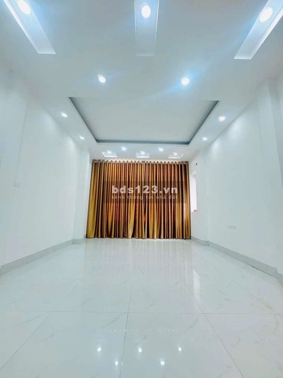 Chính chủ bán nhà riêng 39m2 mới tính tại phố Đông La, Yên Nghĩa