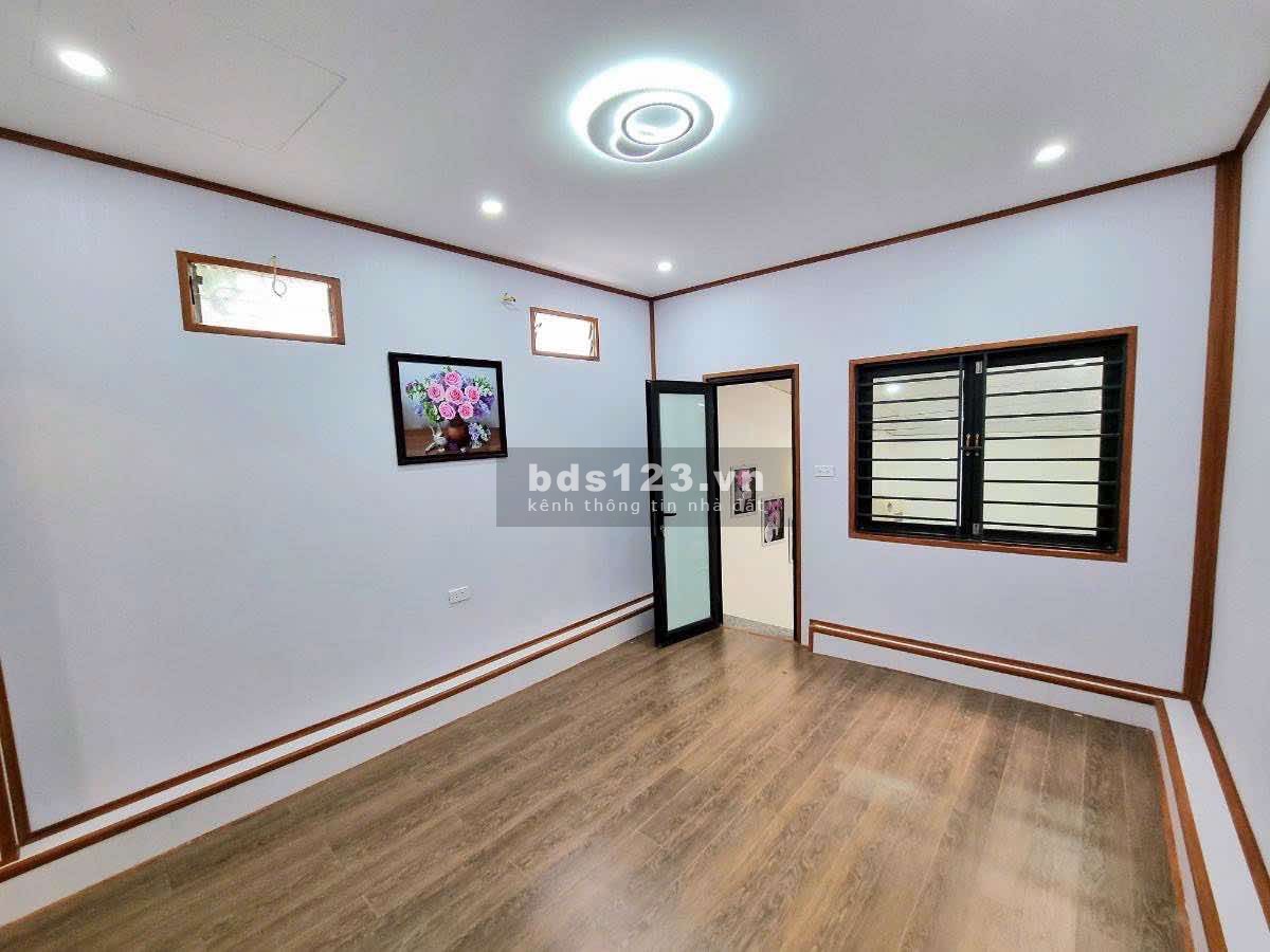 Chủ nhà nhờ bán hộ căn hộ để vào HCM ở cùng gia đình