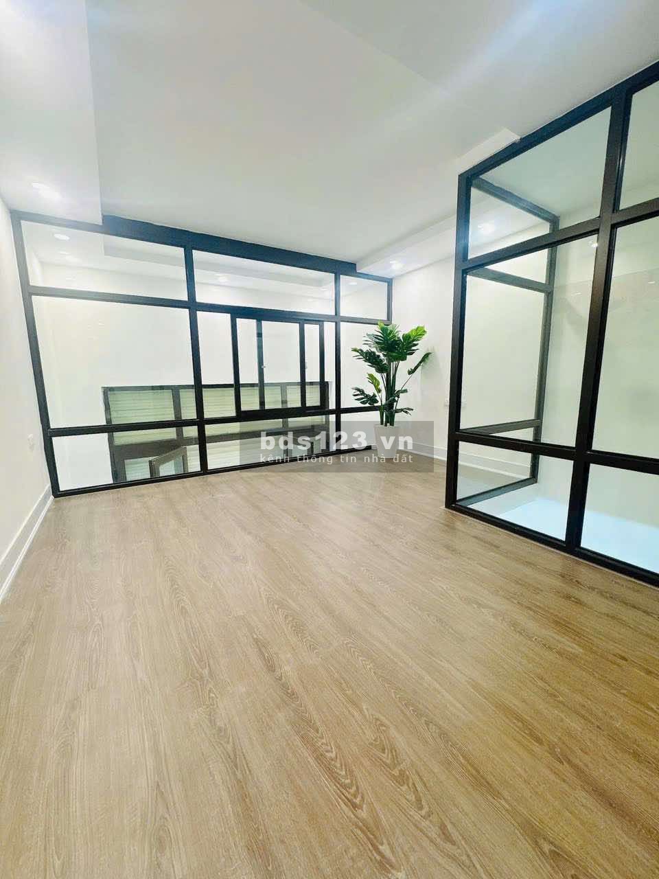 Chính chủ bán nhà riêng 39m2 mới tính tại phố Đông La, Yên Nghĩa