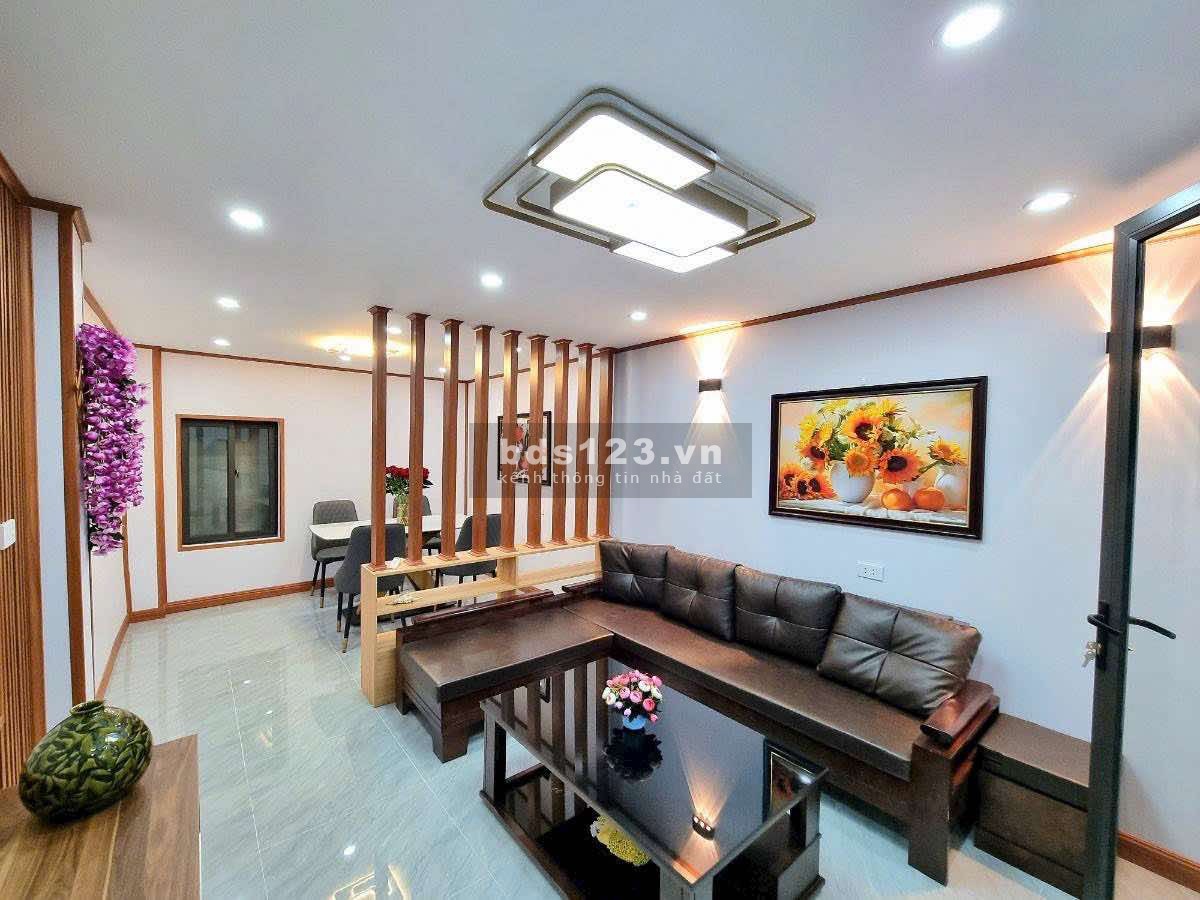 Chủ nhà nhờ bán hộ căn hộ để vào HCM ở cùng gia đình