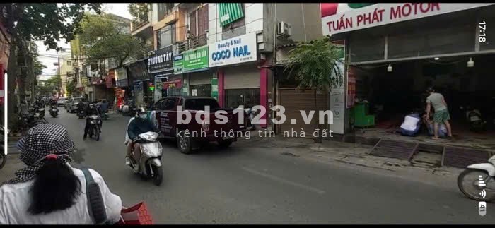 Bán nhà mặt đường Phú Diễn giá chỉ 3 tỷ đồng
