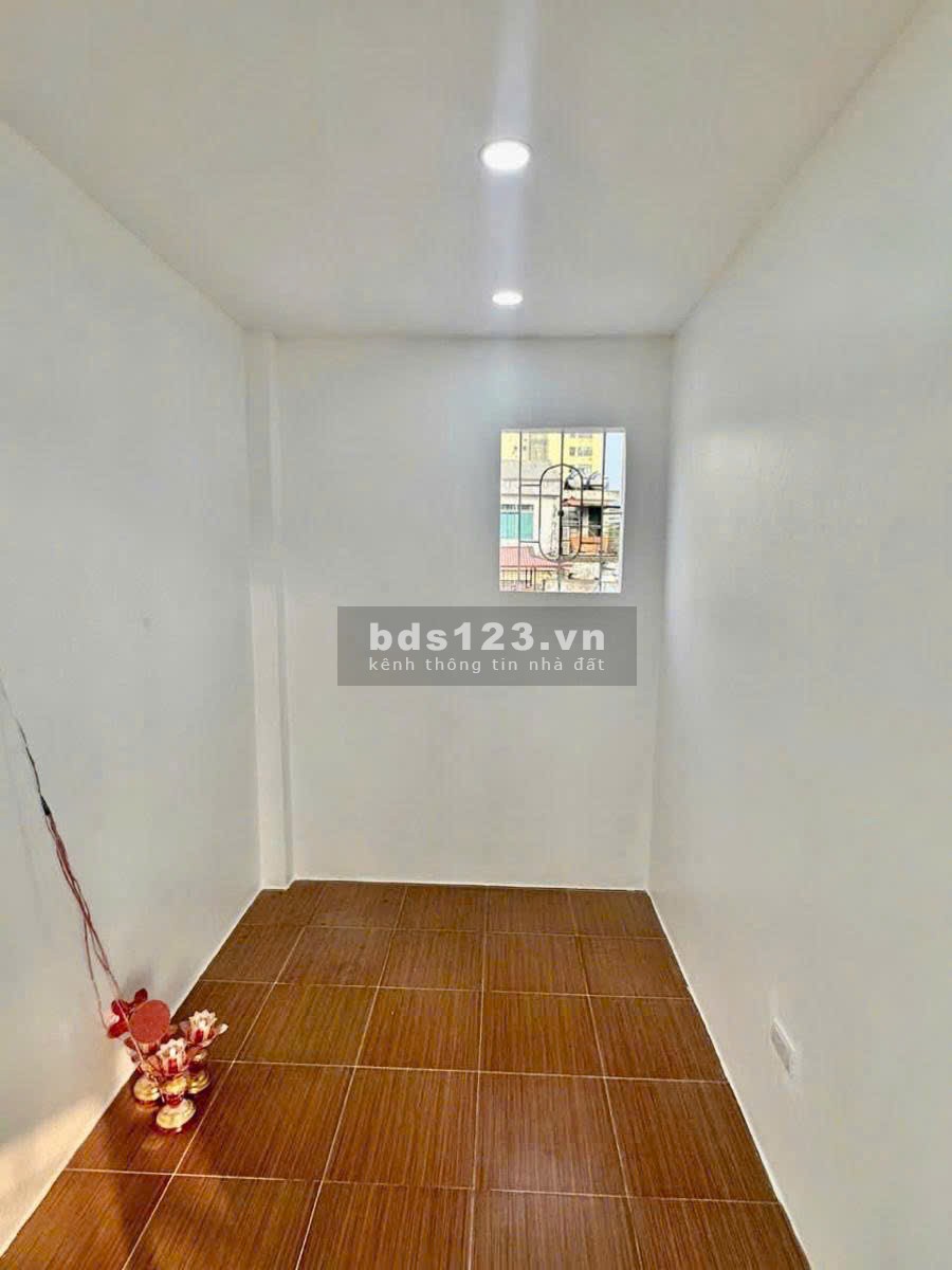 Bán nhà thổ cư trong ngõ Đông La, Yên Nghĩa, SDCC 35m2, nhà mới xây có thể vào ở luôn
