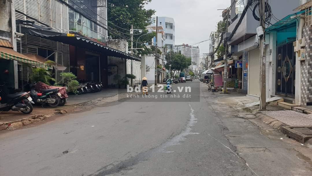 Nhà Q11 Gần Công Viên Đầm Sen, chợ Chim Sanh, đối diện cư xá Bình THỚI nổi tiếng.