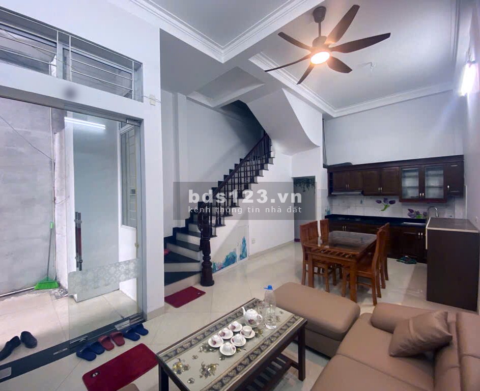 Ngỡ ngàng - Nhà Quang trung - 54M2 chỉ có nhỉnh 6 tỷ - Vị trí đẹp. Công năng đầy đủ