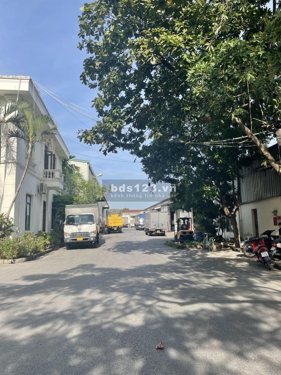 Công ty cho thuê 04 kho để hàng dt 130m, 240m, 250m, 320m tại Ngõ 53 Đức Giang