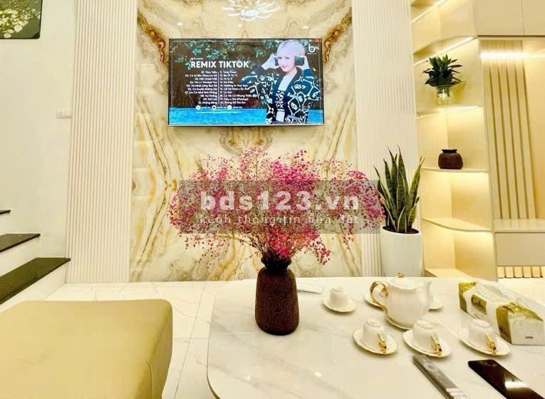 Siêu hot! chỉ 4.x tỷ có ngay nhà đẹp full nội thất - Trung tâm quận Hoàng Mai