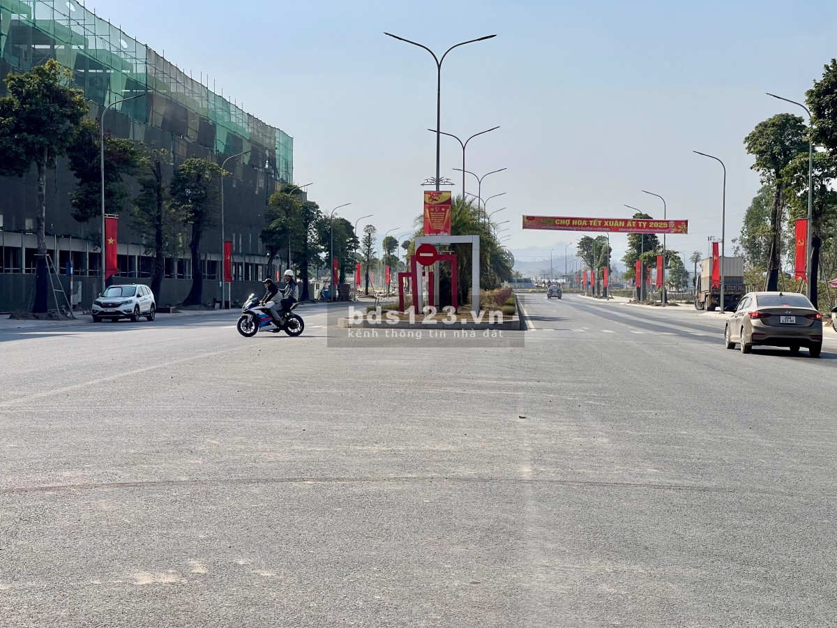 Em bán lô đất ngoại giao của dự án square city(đã có bìa cá nhân)
