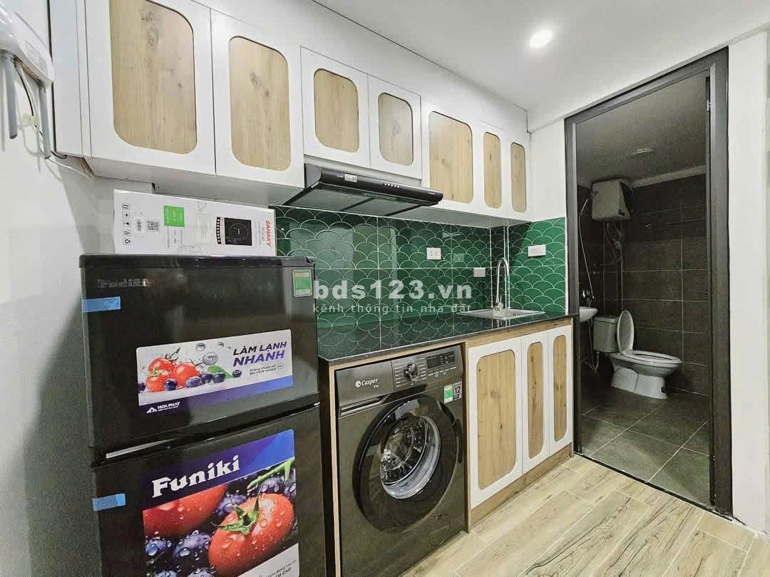 Bán nhà riêng Cầu Giấy 9 phòng khép kín nhà mới full đồ giá nhỉnh 8 tỷ