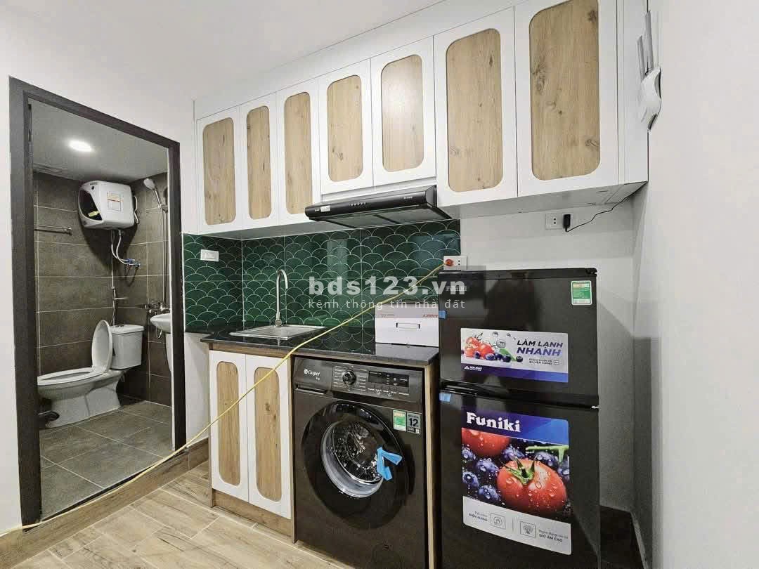 Bán nhà riêng Cầu Giấy 9 phòng khép kín nhà mới full đồ giá nhỉnh 8 tỷ