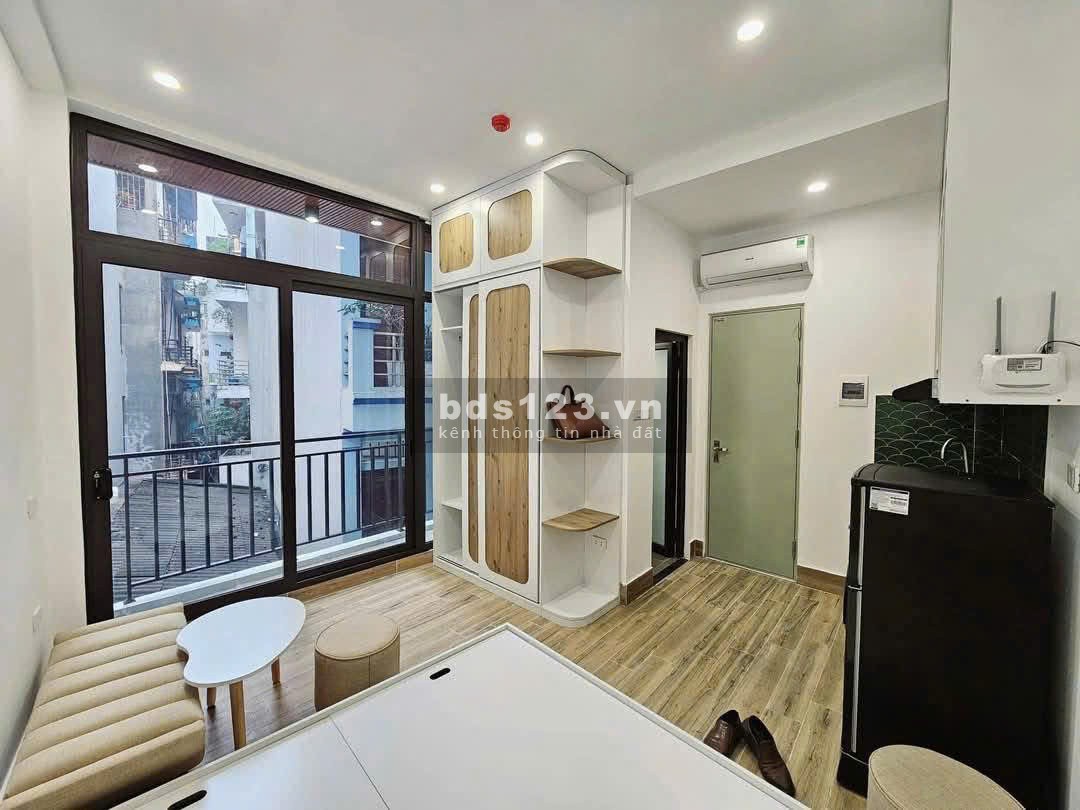 Bán nhà riêng Cầu Giấy 9 phòng khép kín nhà mới full đồ giá nhỉnh 8 tỷ