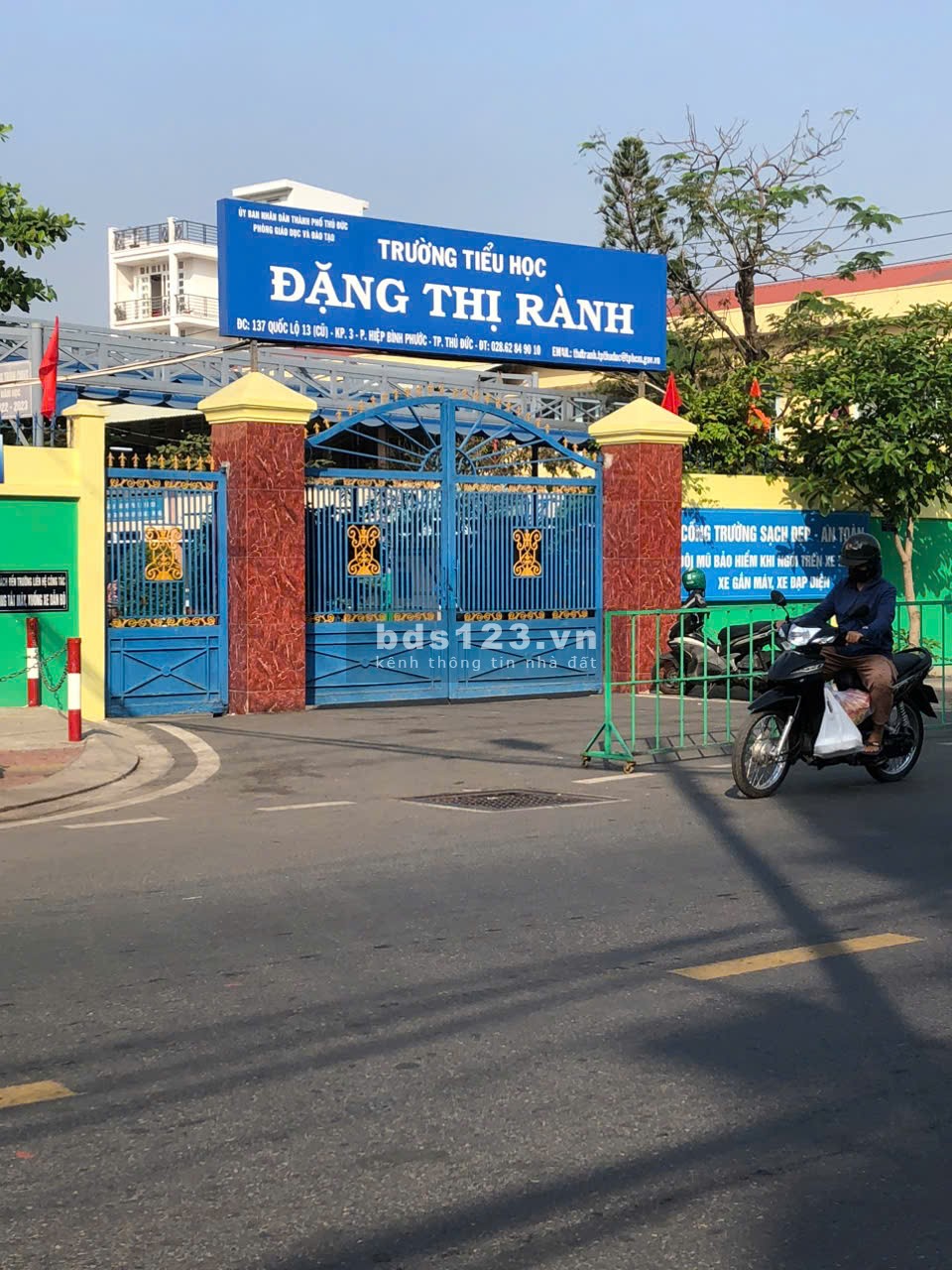 Bán nhà Thủ Đức 2 tầng 140 M2 giá 9 tỷ TL