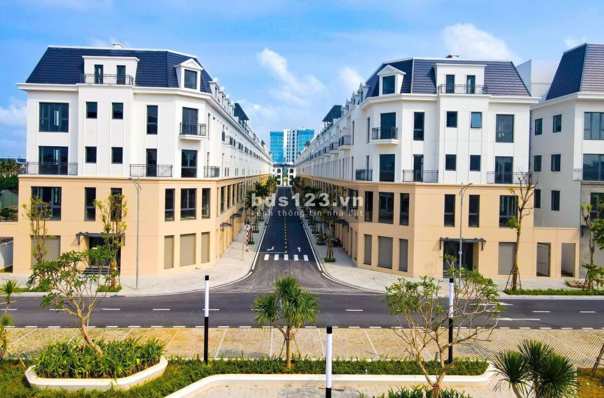Căn nhà mặt phố Central Riverside Thanh Hóa đẹp nhất thị trường. Hotline: 0904521203