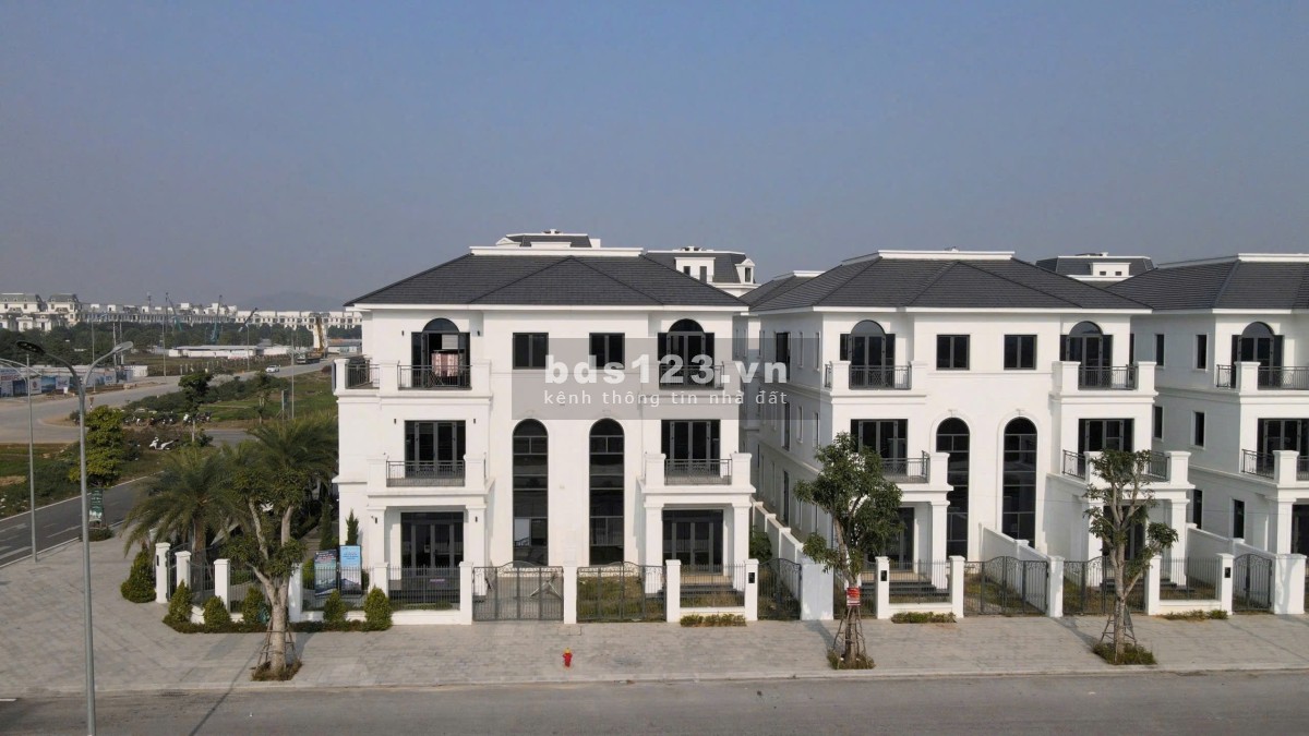 Căn nhà mặt phố Central Riverside Thanh Hóa đẹp nhất thị trường. Hotline: 0904521203