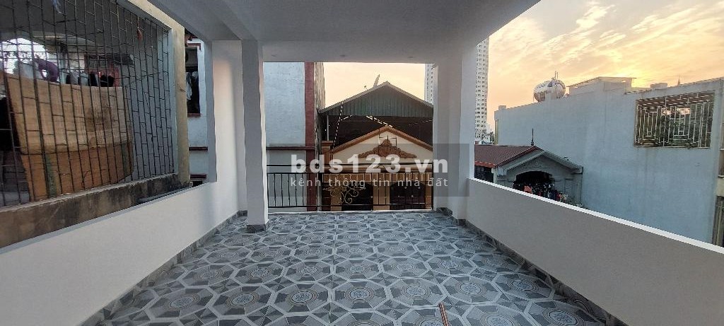 Bán nhà phố Giáp Nhị, 39M2 căn lô góc - Nhà mới đẹp - Sổ hoa hậu