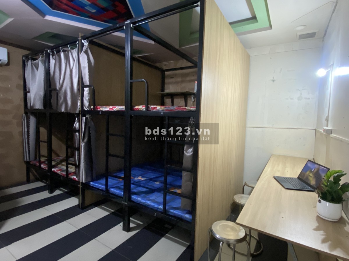 Ký túc xá phòng 4 người giường King Size 2MX2M