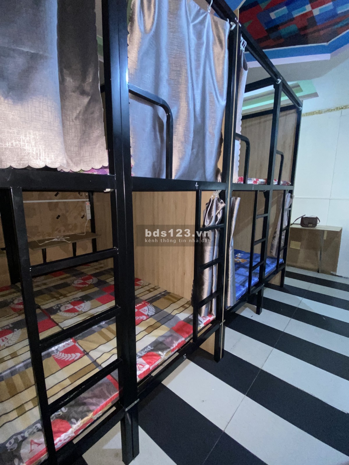 Ký túc xá phòng 4 người giường King Size 2MX2M