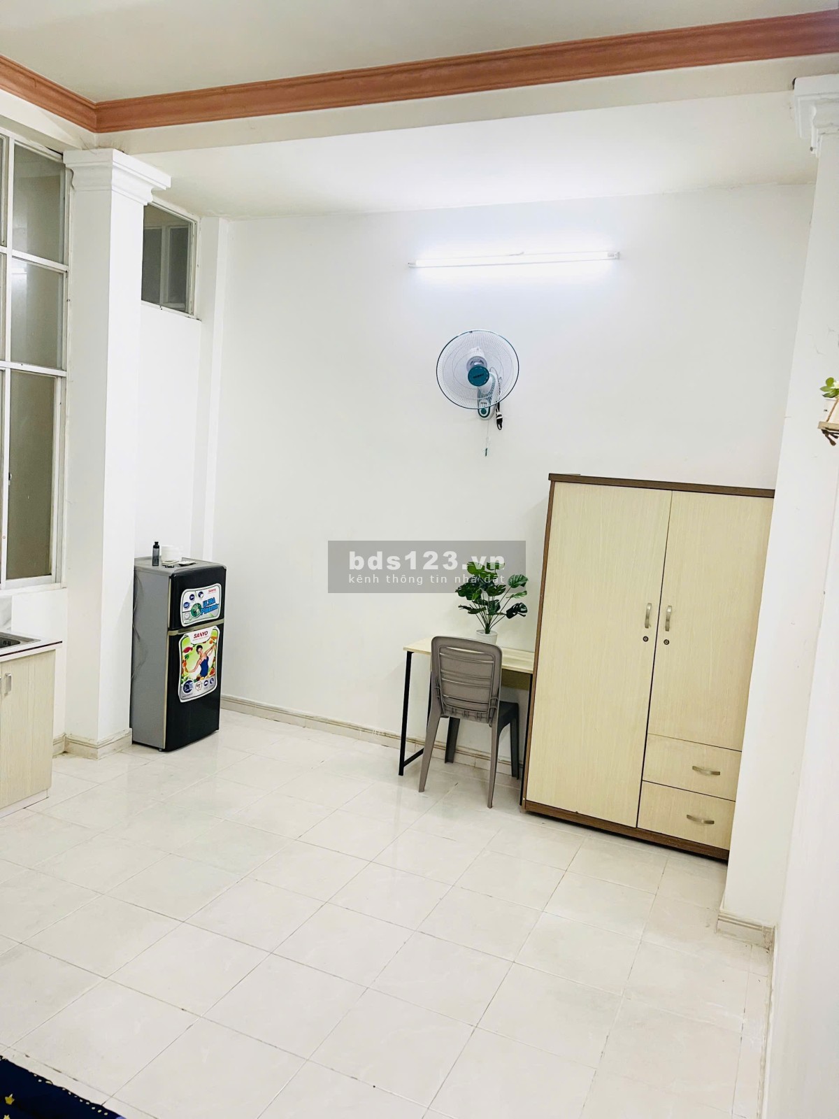 Chính chủ cho thuê CHDV 30m2, phường 4, Tân Bình, có cửa sổ chỉ 4.3 triệu