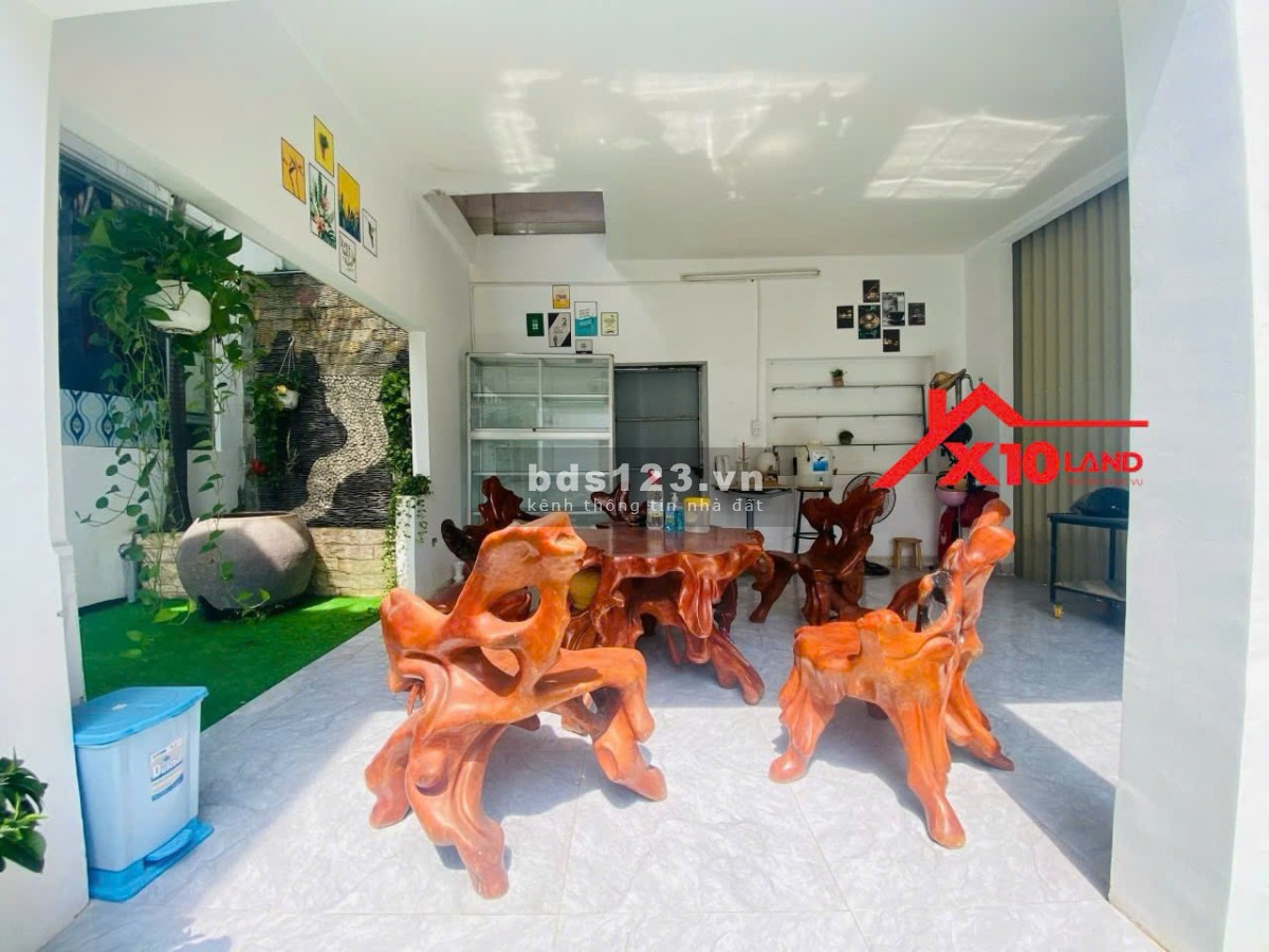 Bán Gấp nhà 2 mặt tiền cách Nguyễn Ái Quốc 30m, chỉ 8.5tỷ.